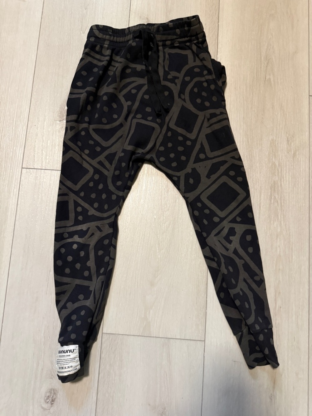 Nununu Kids Black Patterned Kids Jogger Pants with pockets & drawstring size 6-7